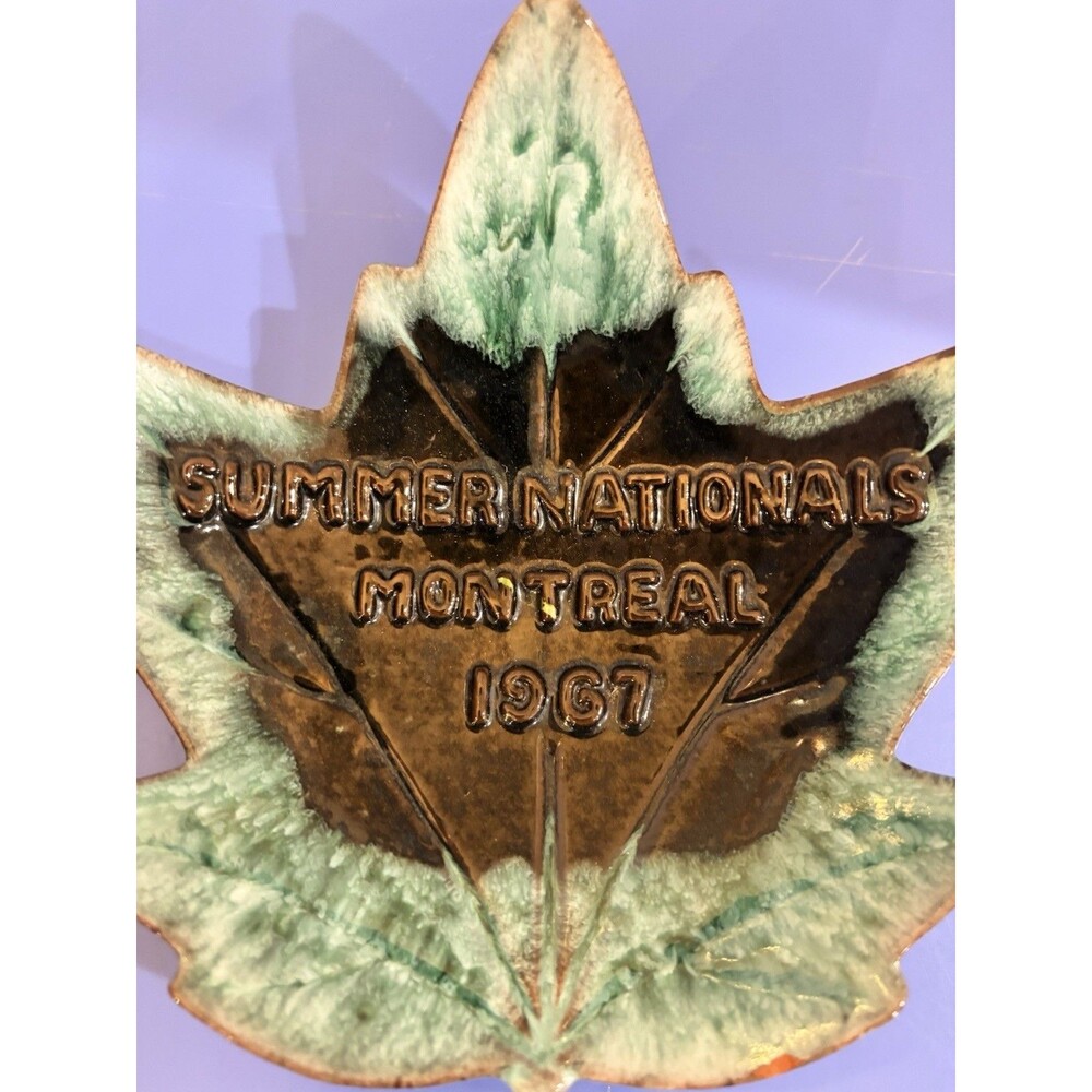 Evangeline 999 Maple Leaf Ceramic Ashtray Montreal 1967 Summer Nationals Bridge?